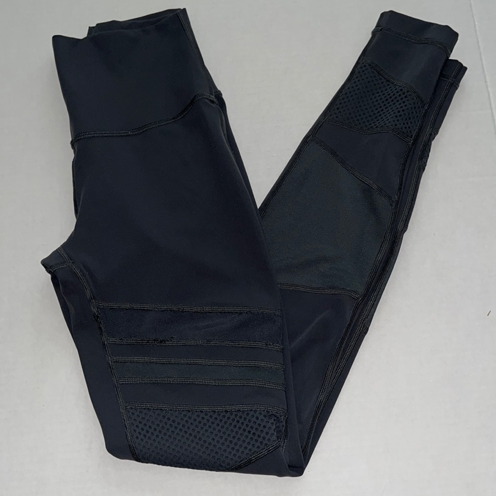 Lululemon Wunder Under Mix Mesh Tights ⭐️